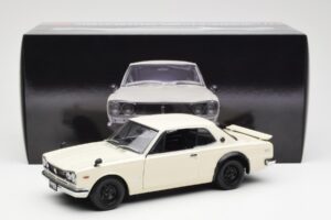 Nissan Skyline 2000 GT-R KPGC110 Biały Kyosho 1:18 08127W Metal — zdjęcie 8 z 8