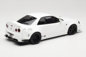 Nissan Skyline GT-R BNR34 by KRC Pearl White Otto 1:18 OT1135 Żywica — zdjęcie 2 z 6