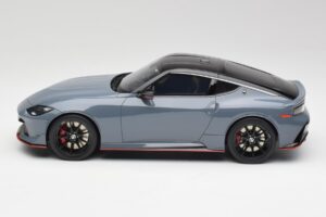 Nissan Z RZ34 NISMO Stealth Szary GT Spirit 1:18 GT484 Żywica — zdjęcie 3 z 6