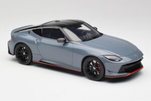 Nissan Z RZ34 NISMO Stealth Szary GT Spirit 1:18 GT484 Żywica — zdjęcie 4 z 6