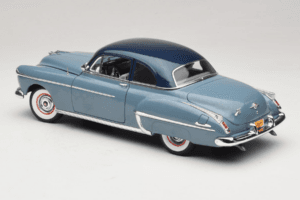 Oldsmobile 88 Niebieski Grease Auto World 1:18 AWSS103/06 Metal — zdjęcie 7 z 8