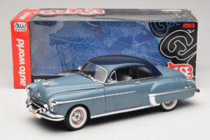 Oldsmobile 88 Niebieski Grease Auto World 1:18 AWSS103/06 Metal — zdjęcie 8 z 8