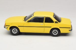 Opel Ascona B SR Żółty Zarysowany Przód Sun Star 1:18 5384 Metal — zdjęcie 5 z 9