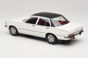 Opel Commodore B Biały MCG 1:18 MCG18564 Metal — zdjęcie 5 z 6