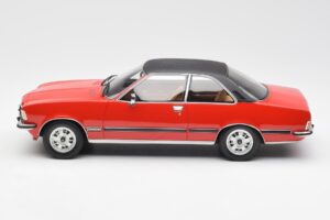 Opel Commodore B GS/E Czerwony Otto 1:18 OT159 Żywica — zdjęcie 3 z 6
