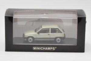 Opel Corsa A Swing Zielony Minichamps 1:43 400045002 Metal — zdjęcie 4 z 4