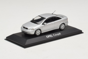 Opel Coupe Bertone Srebrny Minichamps 1:43 B24910027 Metal — zdjęcie 2 z 4