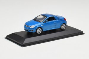 Opel Tigra Twin Top Niebieski Minichamps 1:43 919084 Metal — zdjęcie 2 z 4
