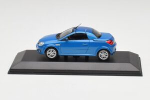 Opel Tigra Twin Top Niebieski Minichamps 1:43 919084 Metal