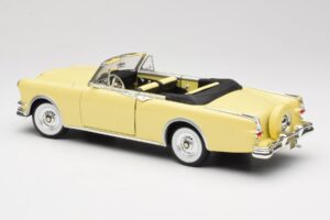 Packard Caribbean Kabriolet Żółty Road Signature 1:18 92798 Metal — zdjęcie 7 z 8