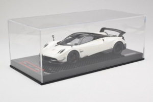 Pagani Huayra BC White Metallic Yy Model 1:18 REMC025 Żywica — zdjęcie 6 z 7
