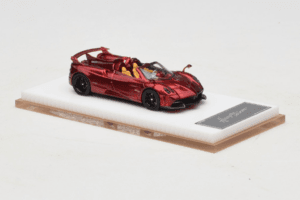 Pagani Huayra Roadster Tricolore Czerwony Henson & Heaven 1:64 PHRTR01 Metal — zdjęcie 4 z 7