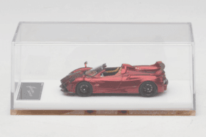 Pagani Huayra Roadster Tricolore Czerwony Henson & Heaven 1:64 PHRTR01 Metal — zdjęcie 6 z 7