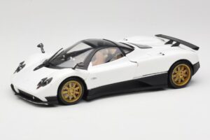 Pagani Zonda F Biały Mondo Motors 1:18 157655 Metal