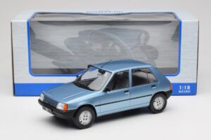 Peugeot 205 Niebieski MCG 1:18 MCG18491 Metal — zdjęcie 6 z 6