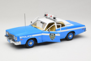Plymouth Fury Police Pursuit New York Police Department GreenLight 1:18 19043 Metal — zdjęcie 2 z 8