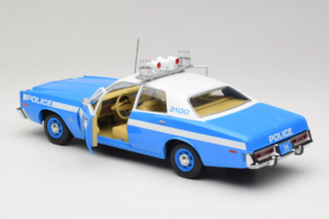 Plymouth Fury Police Pursuit New York Police Department GreenLight 1:18 19043 Metal — zdjęcie 5 z 8