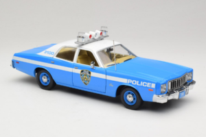 Plymouth Fury Police Pursuit New York Police Department GreenLight 1:18 19043 Metal — zdjęcie 6 z 8