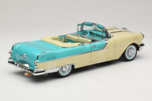 Pontiac Star Chief I Love Lucy Nautilus Blue Biały Sun Star 1:18 5057 Metal — zdjęcie 3 z 7