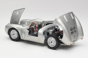 Porsche 550 A Spyder Srebrny Maisto 1:18 50314 Metal — zdjęcie 5 z 8