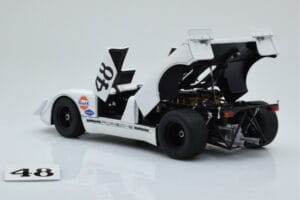 Porsche 908/02 #48 S. McQueen / P. Revson 12 Hours of Sebring 2nd Place Post Race Version 1970 AUTOart 1:18 87072 Metal — zdjęcie 5 z 8
