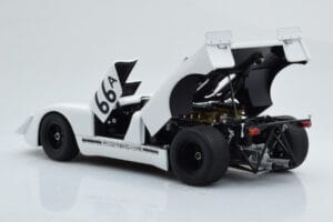 Porsche 908/02 #66A S. McQueen Holtville 1970 AUTOart 1:18 87073 Metal — zdjęcie 3 z 8