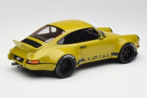 Porsche 911 930 RWB Classic Khaki GT Spirit 1:18 GT120 Żywica — zdjęcie 2 z 6