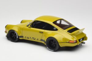 Porsche 911 930 RWB Classic Khaki GT Spirit 1:18 GT120 Żywica — zdjęcie 5 z 6