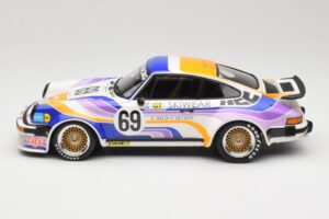 Porsche 911 934 Schiller Racing Team #69 R. Haldi / H. Vetsch 24 Hours of Le Mans 1976 Minichamps 1:18 155766469 Metal — zdjęcie 3 z 6