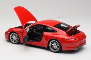 Porsche 911 991 Carrera S Guards Czerwony Minichamps 1:18 100061020 Metal — zdjęcie 5 z 8
