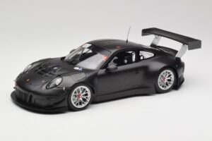 Porsche 911 991.1 GT3 R NBR Test October 2015 Czarny Minichamps 1:18 155156161 Metal