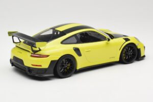 Porsche 911 GT2 RS 991.2 Weissach Package Zielony Czarne Felgi Minichamps 1:18 155068300-1 Metal — zdjęcie 2 z 6