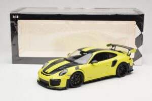Porsche 911 GT2 RS 991.2 Weissach Package Zielony Czarne Felgi Minichamps 1:18 155068300-1 Metal — zdjęcie 6 z 6