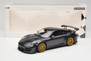 Porsche 911 991.2 GT2 RS Weissach Package Purple Metallic Z Złotymi Kołami Magnezowymi Minichamps 1:18 153068322 Metal — zdjęcie 6 z 6