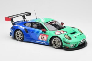 Porsche 911 GT3 R 991.2 Team Falken Motorsport #44 P. Dumbreck / M. Ragginger / S. Müller / K. Bachler ADAC 24 Hours Nürburgr — zdjęcie 6 z 6
