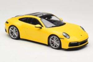 Porsche 911 992 Carrera 4S Żółty Minichamps 1:18 155067320 Metal — zdjęcie 4 z 6