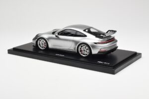 Porsche 911 992 GT3 Srebrny Minichamps 1:18 WAP0211510M004 Żywica — zdjęcie 5 z 7