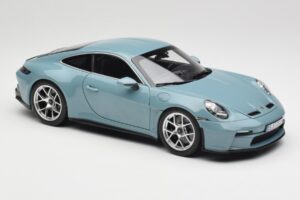 Porsche 911 992 S/T Meissen Blue Norev 1:18 187470 Metal — zdjęcie 6 z 8