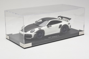 Porsche 911 992 TechArt GTstreet R Biały Z Niebieskimi Kołami TechArt 1:18 REMC014 Żywica — zdjęcie 2 z 6