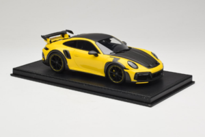 Porsche 911 992 TechArt GTstreet R Żółty Z Czarnymi Kołami TechArt 1:18 REMC011 Żywica — zdjęcie 4 z 6