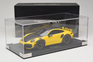 Porsche 911 992 TechArt GTstreet R Żółty Z Czarnymi Kołami TechArt 1:18 REMC011 Żywica — zdjęcie 6 z 6