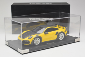Porsche 911 992 TechArt GTstreet R Żółty Z Białymi Kołami TechArt 1:18 REMC015 Żywica — zdjęcie 6 z 6