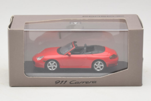 Porsche 911 996 Carrera 4S Kabriolet Czerwony Minichamps 1:43 400062831 Metal — zdjęcie 4 z 4