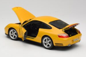 Porsche 911 996 Carrera 4S Żółty Maisto 1:18 WAP02101610 Metal — zdjęcie 5 z 8
