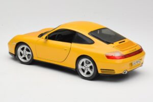 Porsche 911 996 Carrera 4S Żółty Maisto 1:18 WAP02101610 Metal — zdjęcie 7 z 8