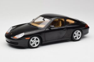 Porsche 911 996 Carrera Czarny Gate 1:18 1043 Metal