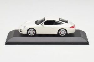 Porsche 911 997 Carrera 4S Carrara Biały Minichamps 1:43 403066431 Metal