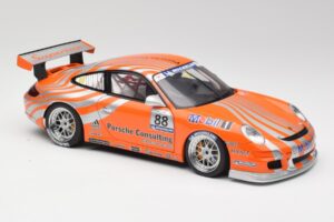 Porsche 911 997 GT3 R #88 Porsche Consulting 2005 AUTOart 1:18 77821 Metal — zdjęcie 6 z 8