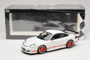 Porsche 911 996 GT3 RS Biały Czerwony Pasek Minichamps 1:18 155062020 Metal — zdjęcie 6 z 6