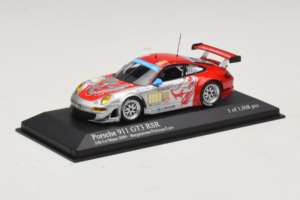 Porsche 911 997 GT3 RSR #80 J. Bergmeister / S. Neiman / D. Law 24 Hours of Le Mans 2009 Minichamps 1:43 400096980 Metal — zdjęcie 2 z 4